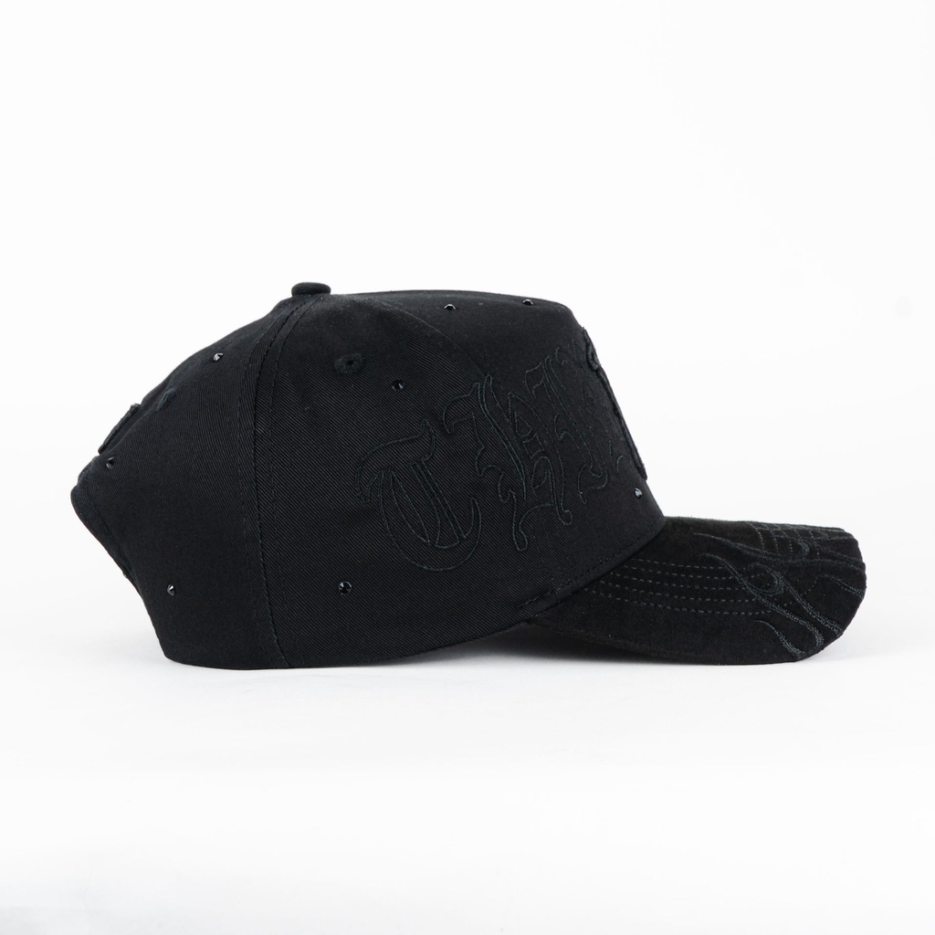 31HATS05-2.jpg