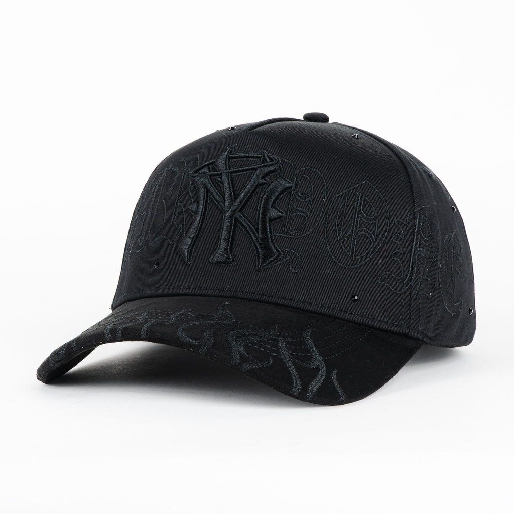 31HATS05-5.jpg