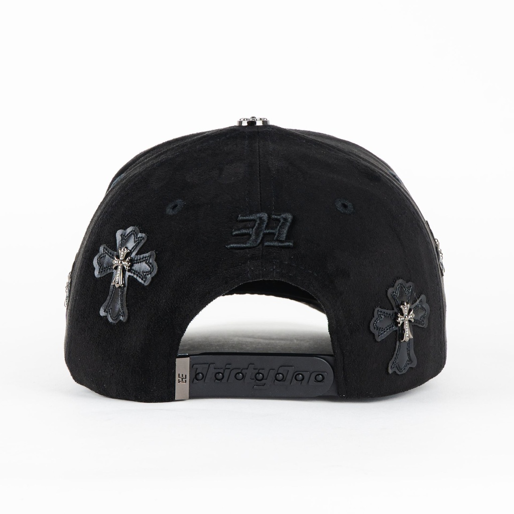 31HATS07-3.jpg
