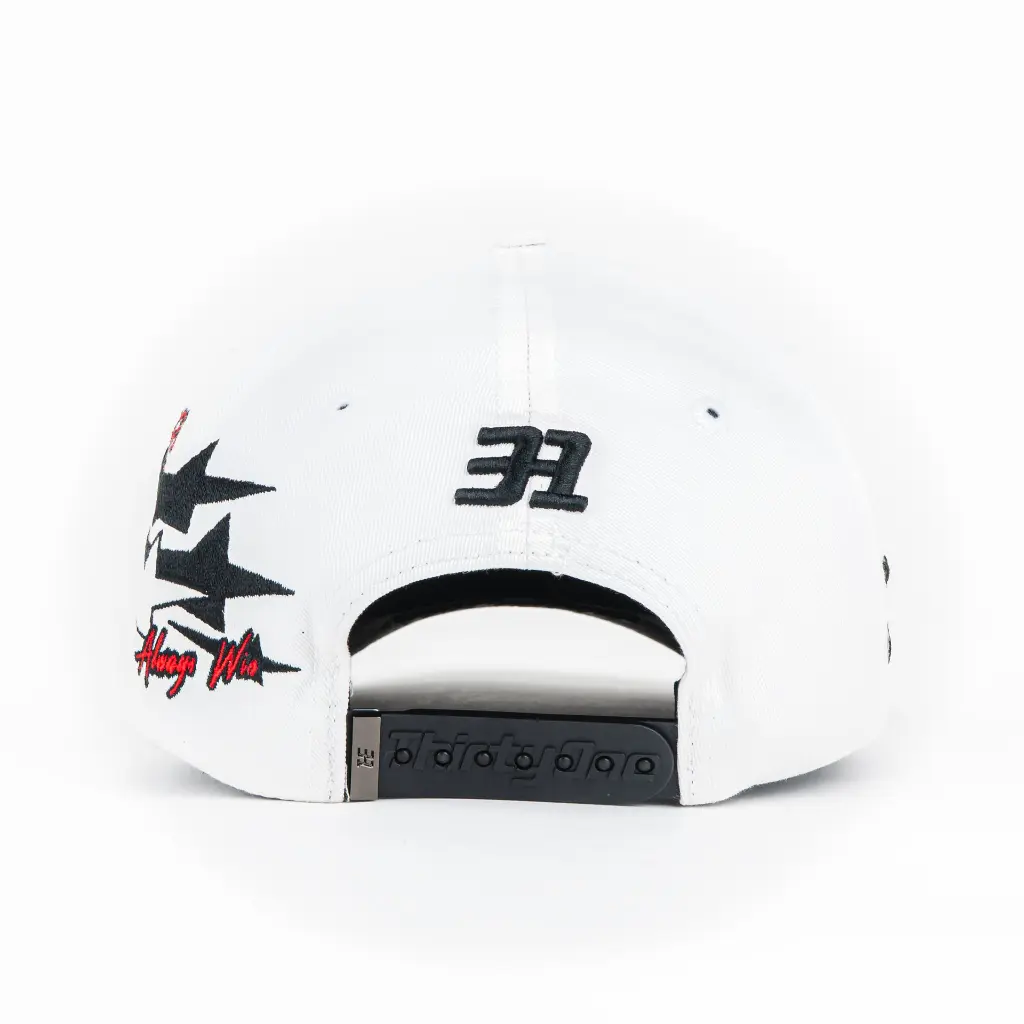 31HAT13-3.webp