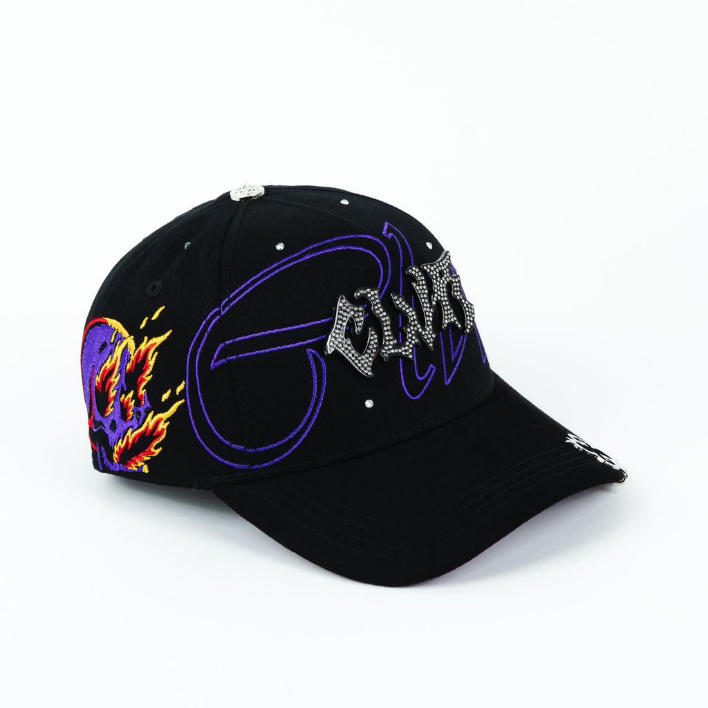 Gorra Clover Garments GOTIK BLACK de Tela | Snapback Visera Semicurva