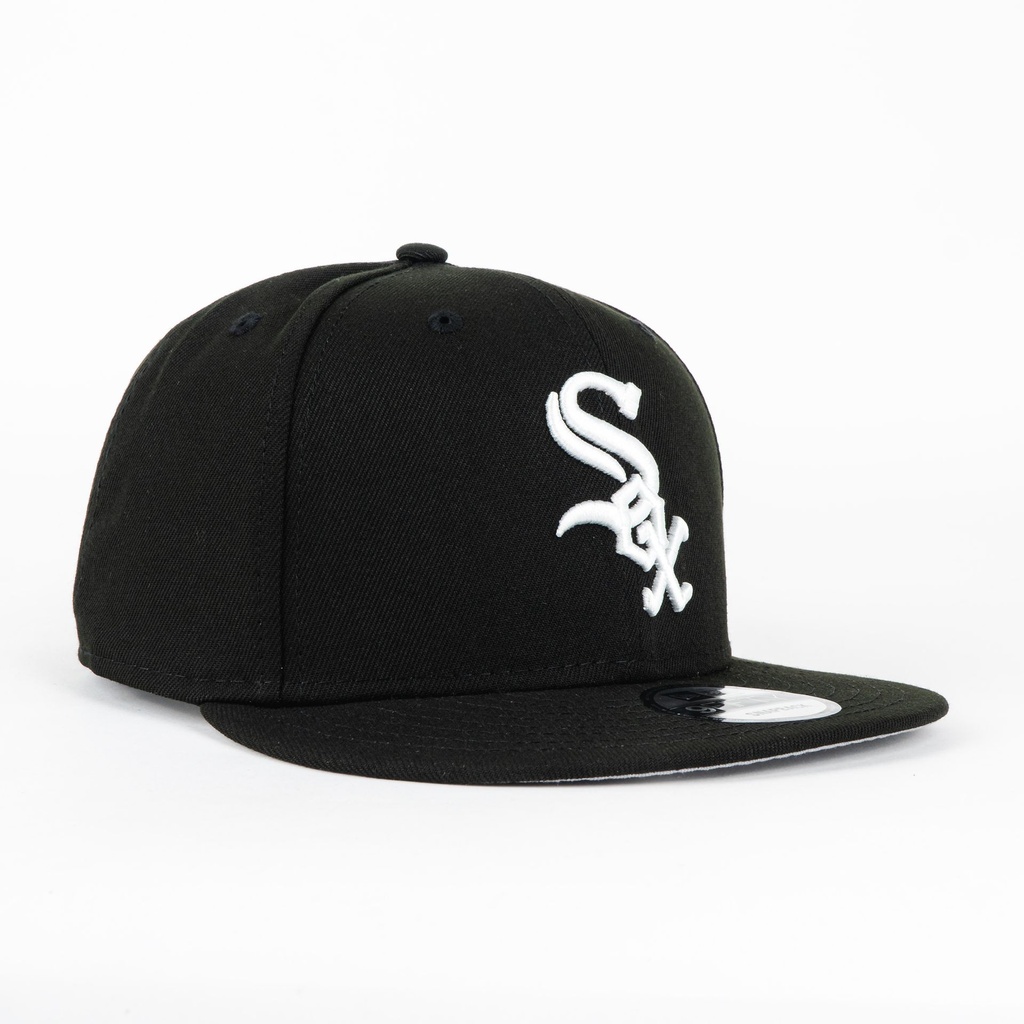 Gorra New Era WHITE SOX BASIC BLK/WHT | Visera Corta Plana Snapback