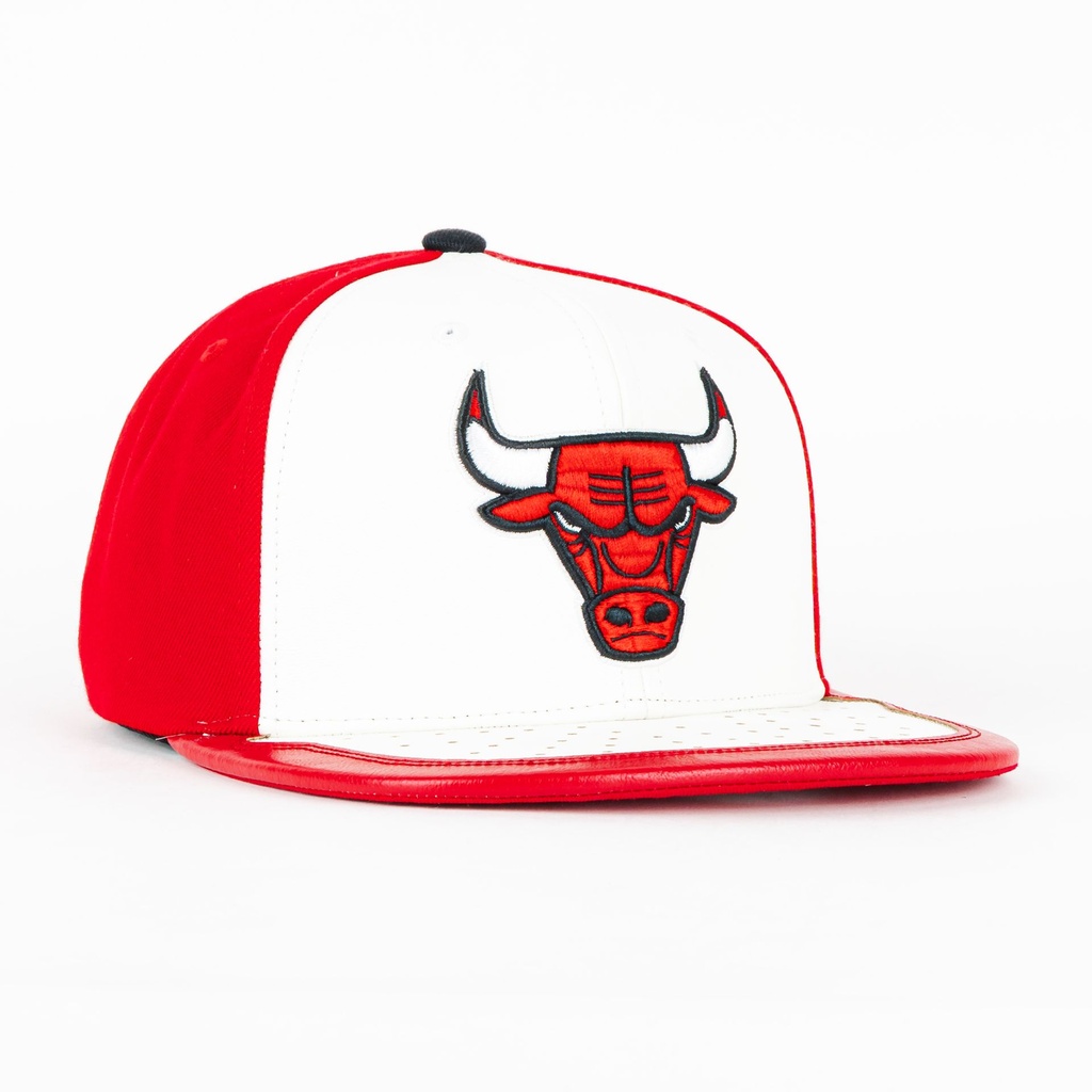 Gorra Mitchell&Ness BULLS DAY ONE WHT/RED | Snapback Visera Plana