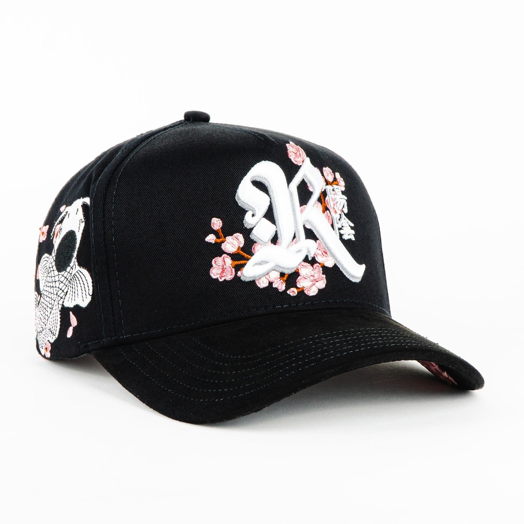 Gorra REBEL KOI BLACK | Snapback Visera Curva